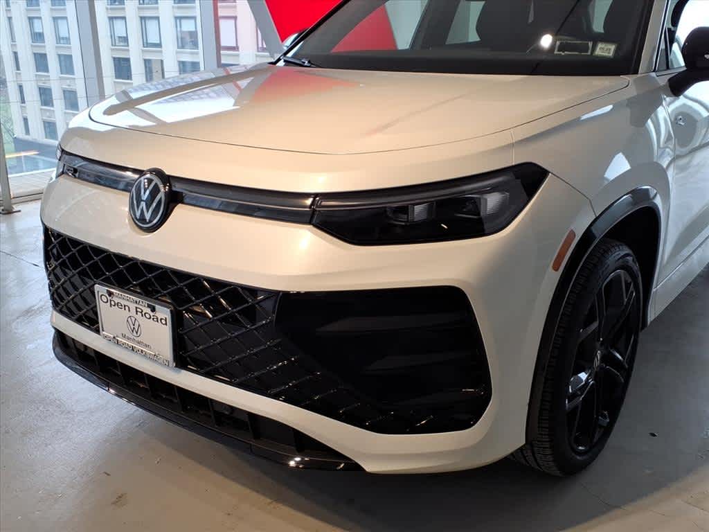 2025 Volkswagen Tiguan 2.0T SE R-Line Black 4MOTION