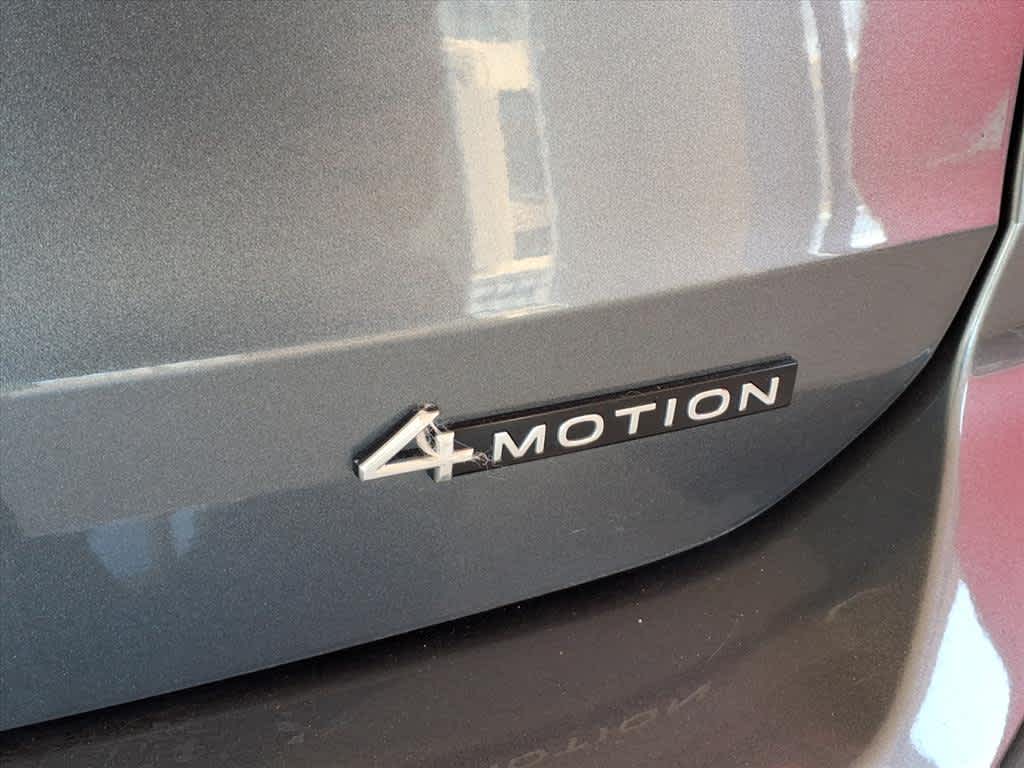 2022 Volkswagen Taos SEL 4MOTION