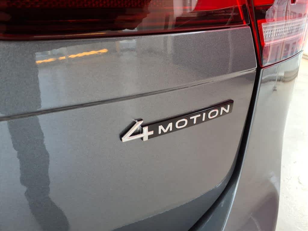 2024 Volkswagen Tiguan 2.0T SE 4MOTION