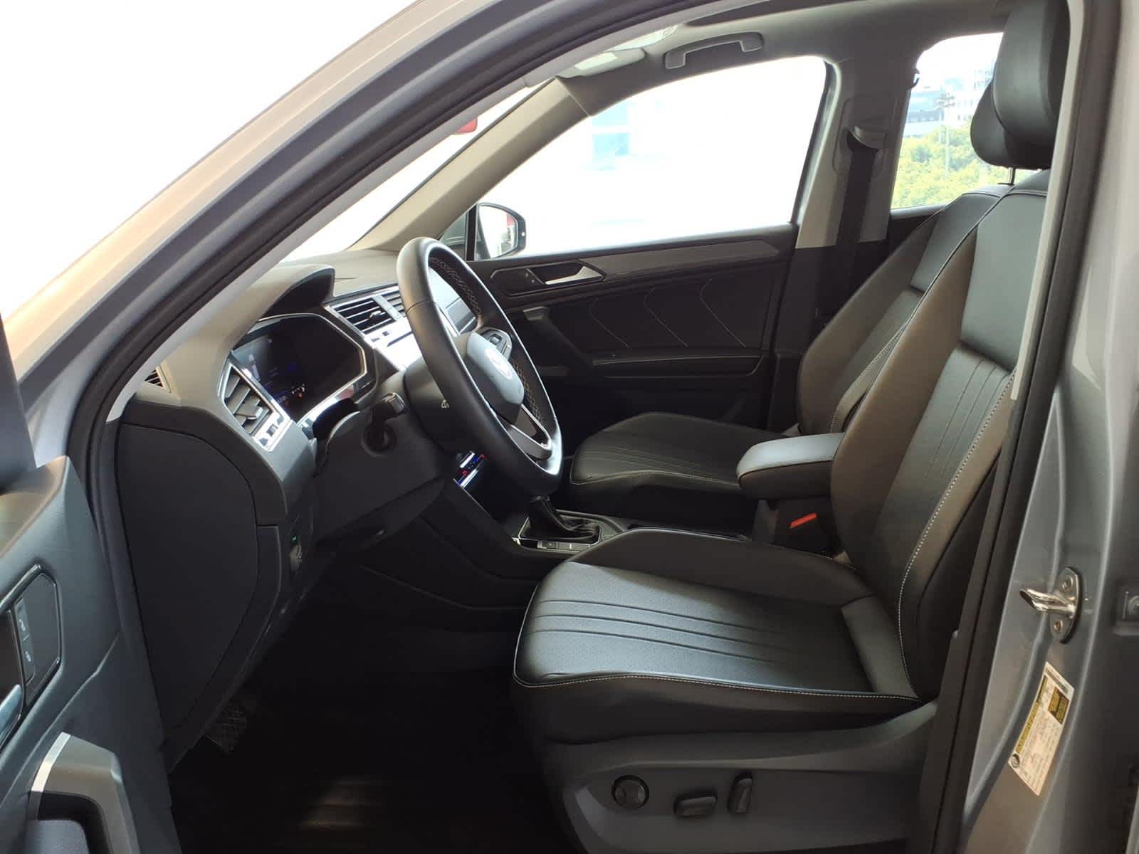 2024 Volkswagen Tiguan 2.0T SE 4MOTION
