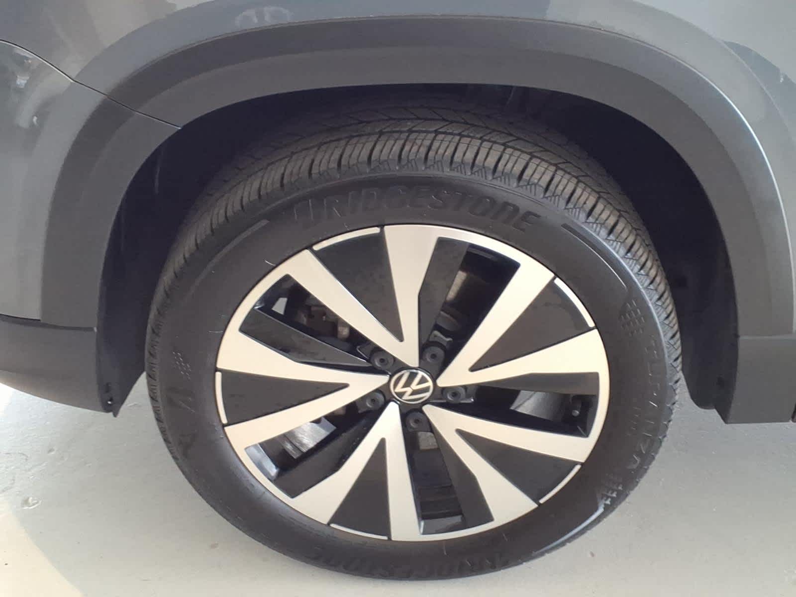 2023 Volkswagen Taos SE 4MOTION *Ltd Avail*