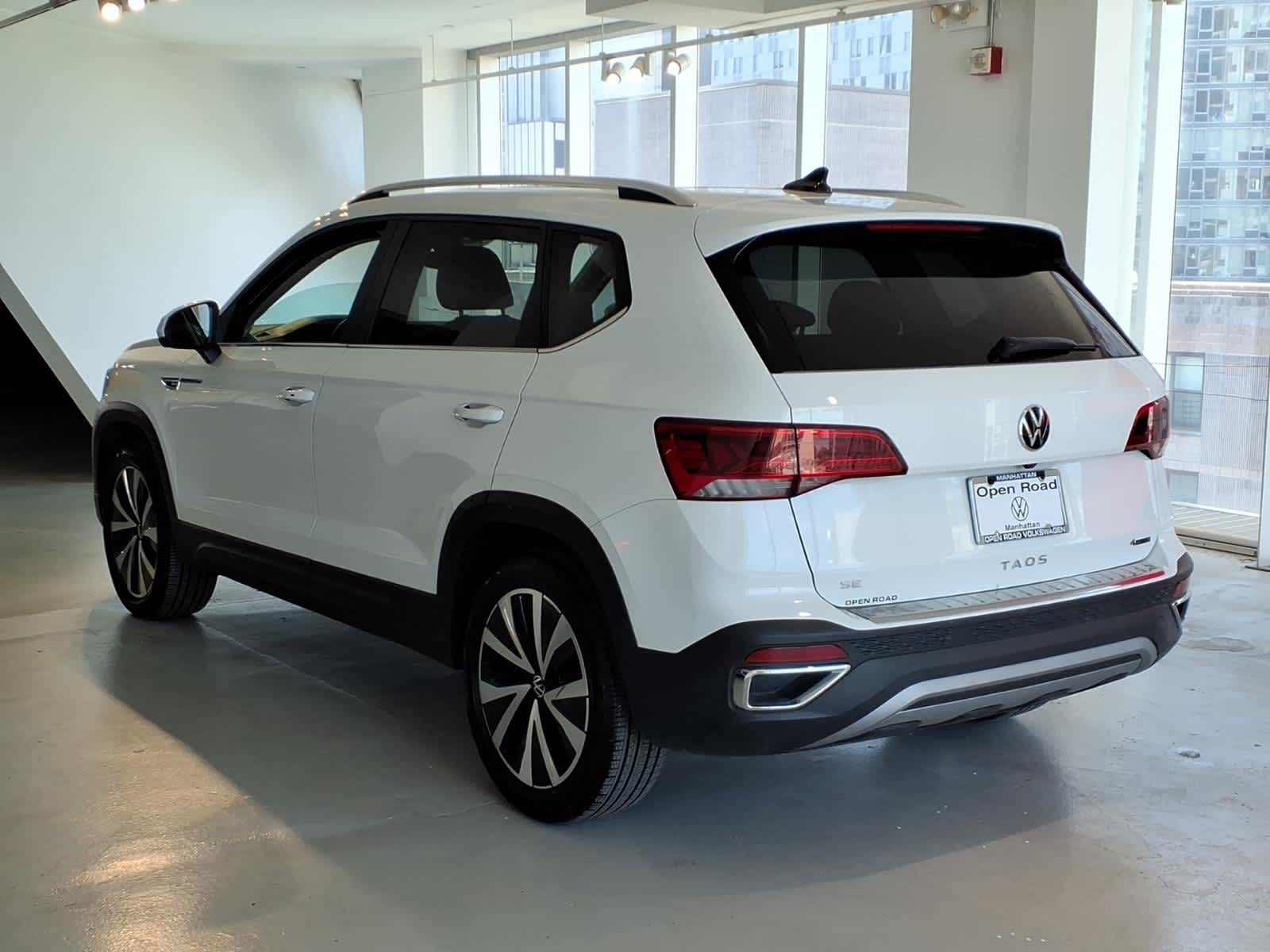 2023 Volkswagen Taos SE 4MOTION *Ltd Avail*