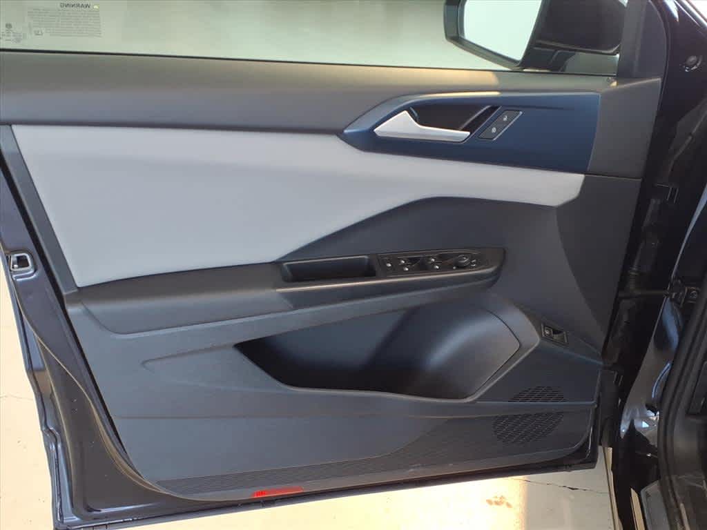 2022 Volkswagen Taos SE FWD