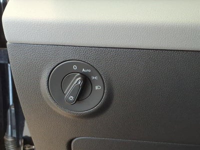 2022 Volkswagen Taos SE FWD