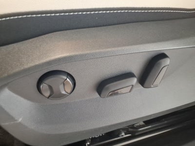 2026 Volkswagen Taos SE 4MOTION