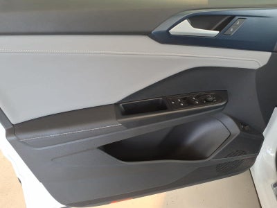 2024 Volkswagen Taos SE 4MOTION