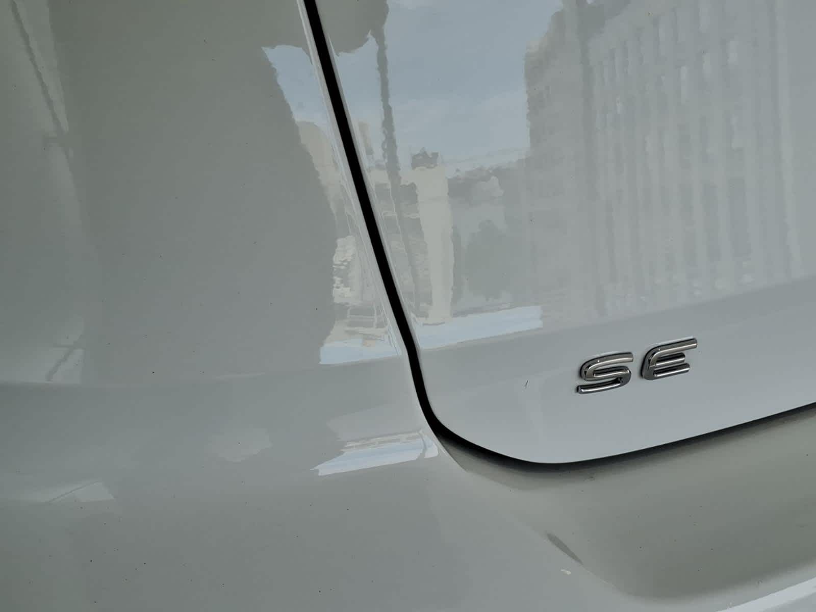 2024 Volkswagen Taos SE 4MOTION
