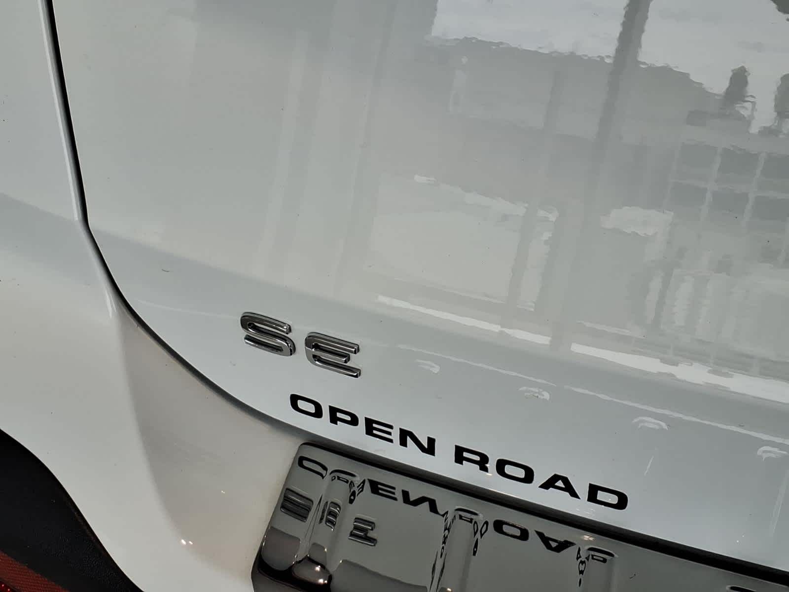 2023 Volkswagen Taos SE 4MOTION