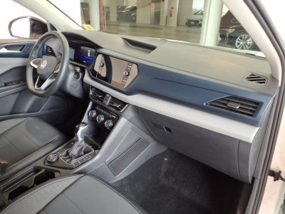 2023 Volkswagen Taos SE 4MOTION