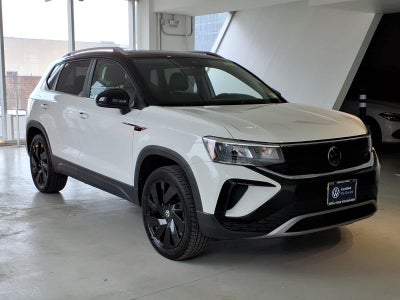 2023 Volkswagen Taos SE 4MOTION