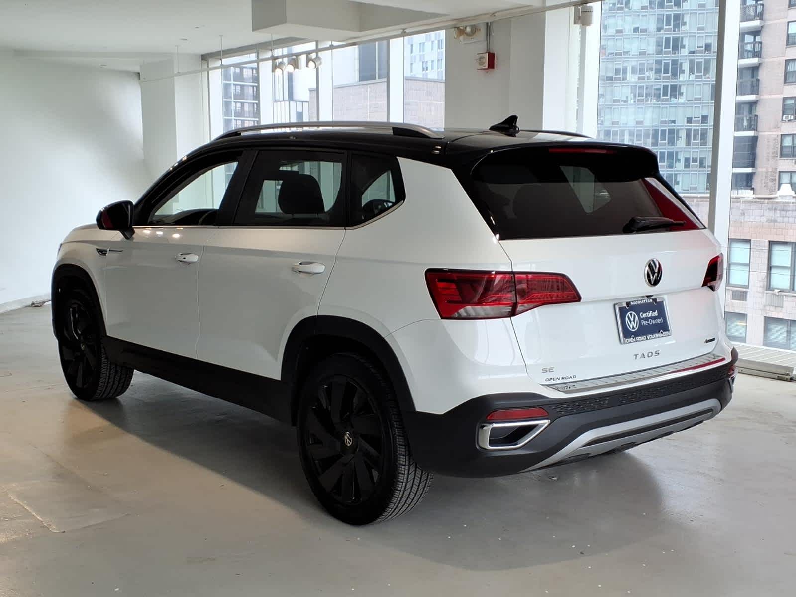 2023 Volkswagen Taos SE 4MOTION