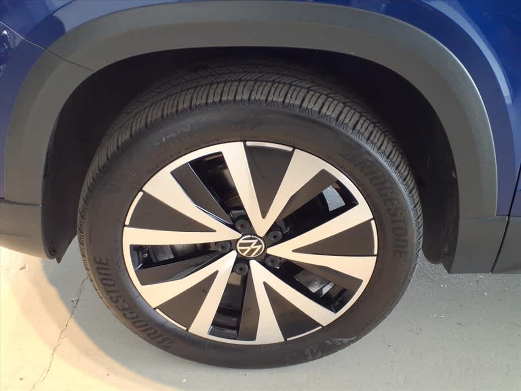 2022 Volkswagen Taos SE 4MOTION