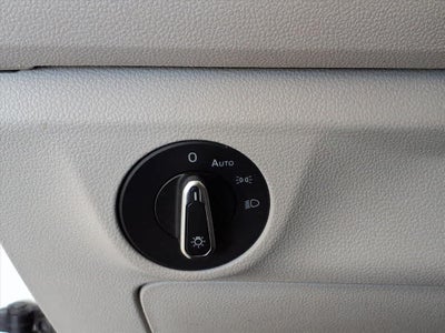 2023 Volkswagen Jetta SE Auto
