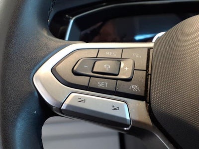 2023 Volkswagen Jetta SE Auto