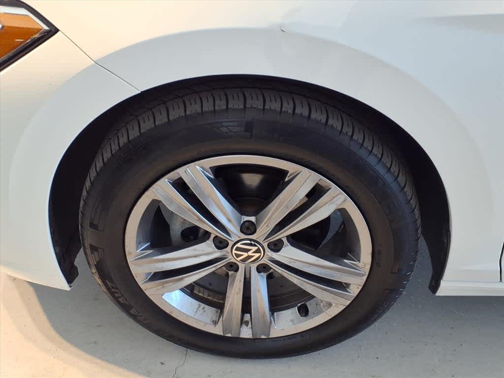 2023 Volkswagen Jetta SE Auto
