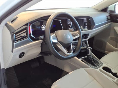 2023 Volkswagen Jetta SE Auto
