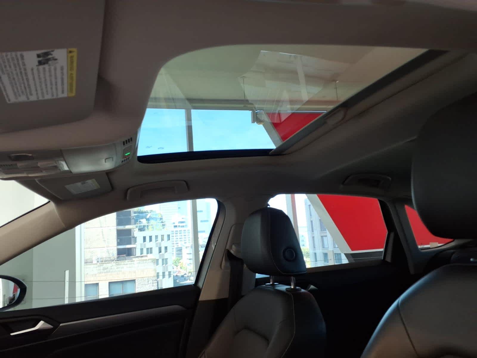 2023 Volkswagen Jetta SE Auto