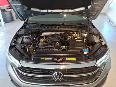 2023 Volkswagen Jetta SE Auto