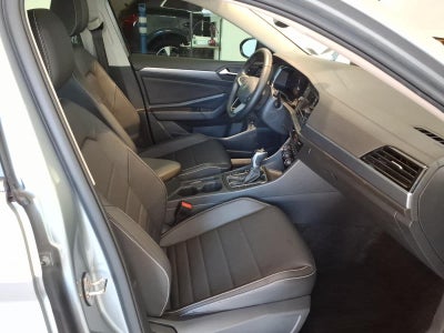 2023 Volkswagen Jetta SE Auto