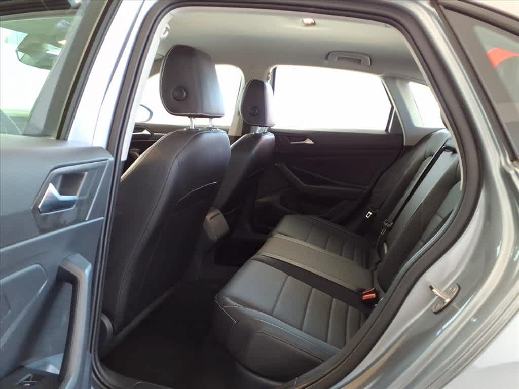 2023 Volkswagen Jetta SE Auto