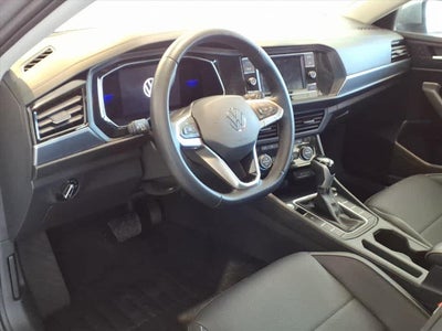 2023 Volkswagen Jetta SE Auto