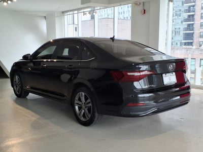 2023 Volkswagen Jetta SE Auto