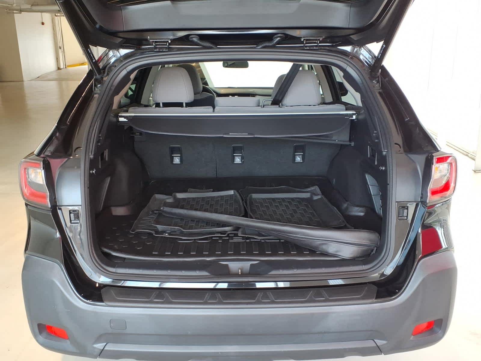 2023 Subaru Outback Premium CVT