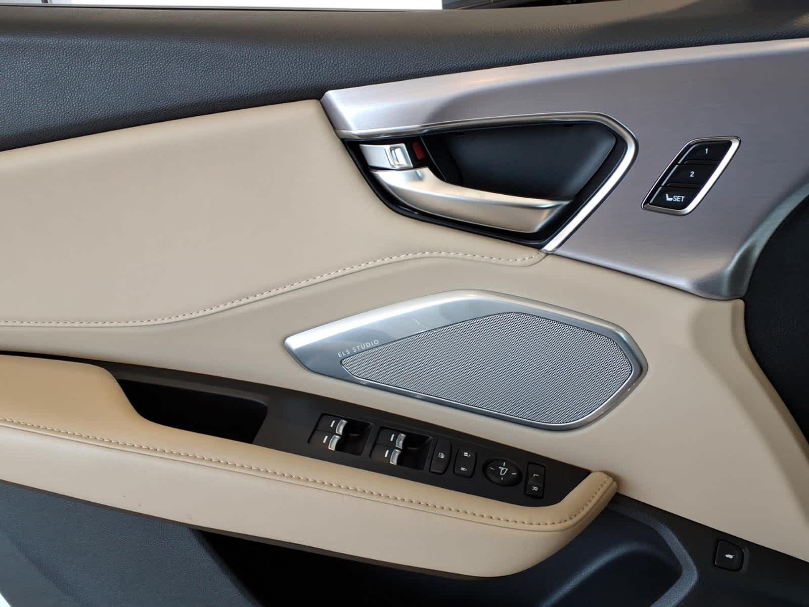 2023 Acura RDX SH-AWD w/Technology Package