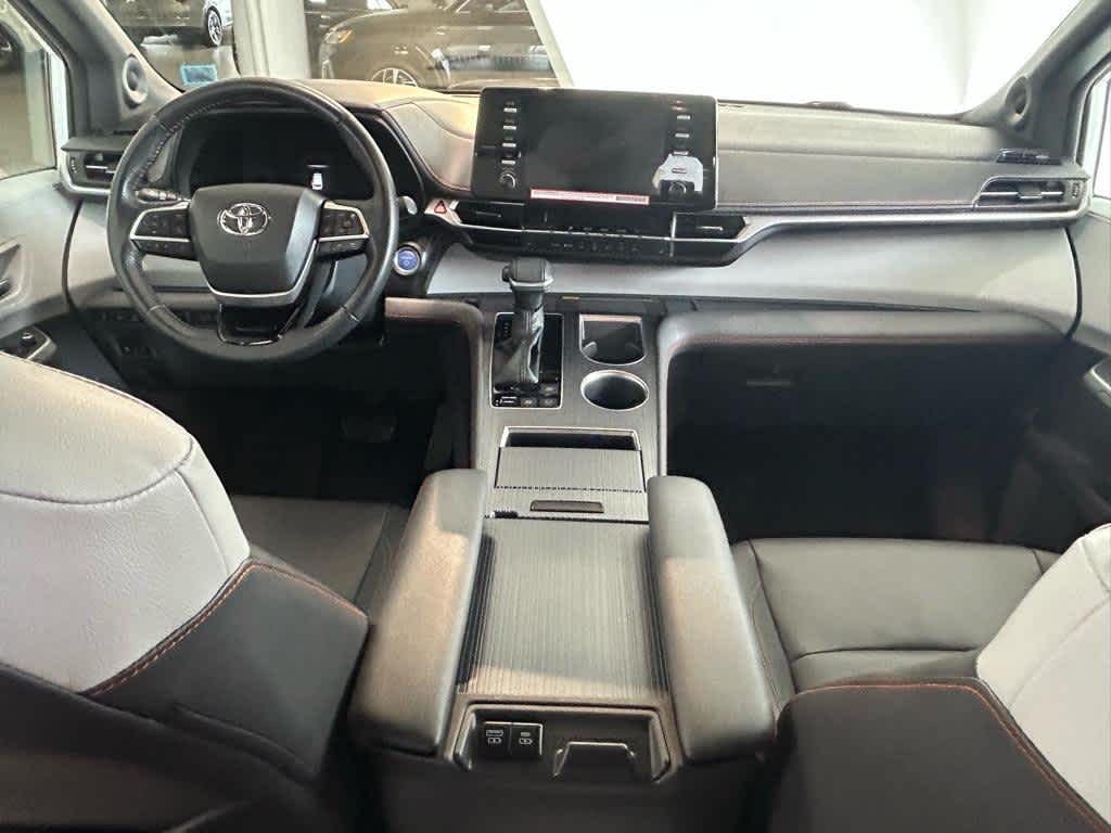 2022 Toyota Sienna XSE AWD 7-Passenger