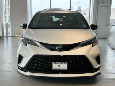 2022 Toyota Sienna XSE AWD 7-Passenger