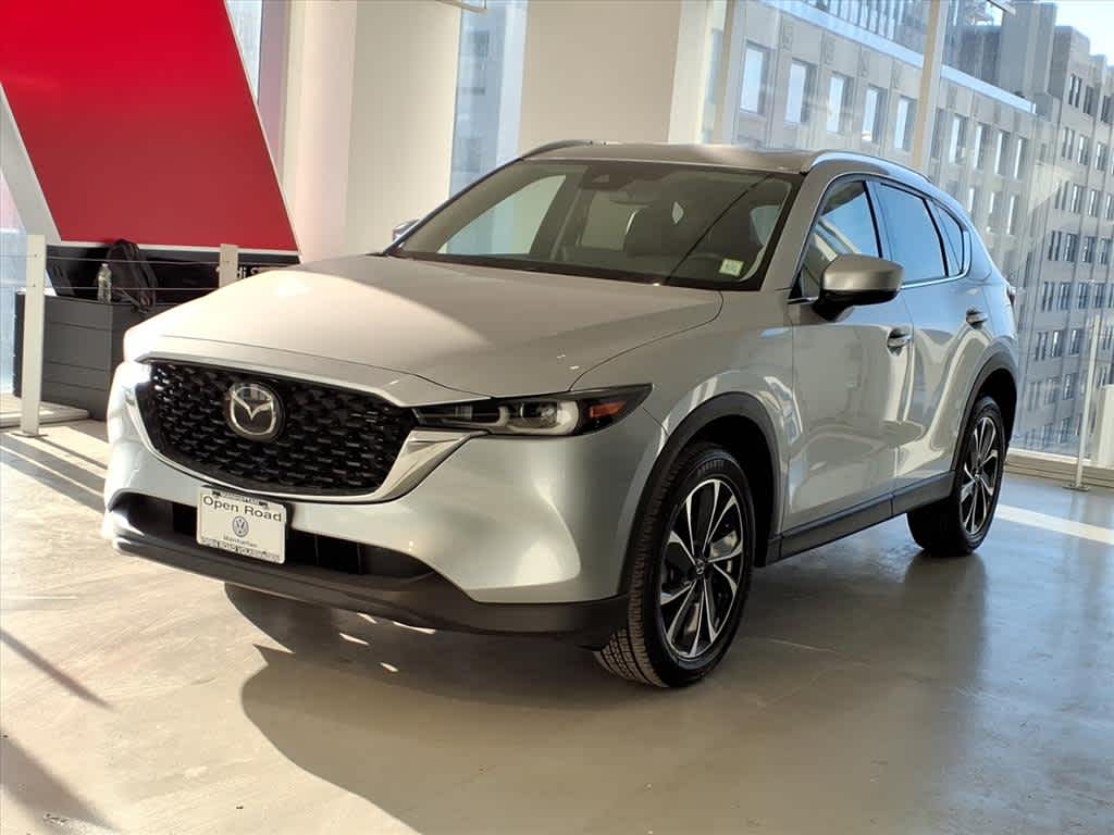 2023 Mazda CX-5 S Premium package