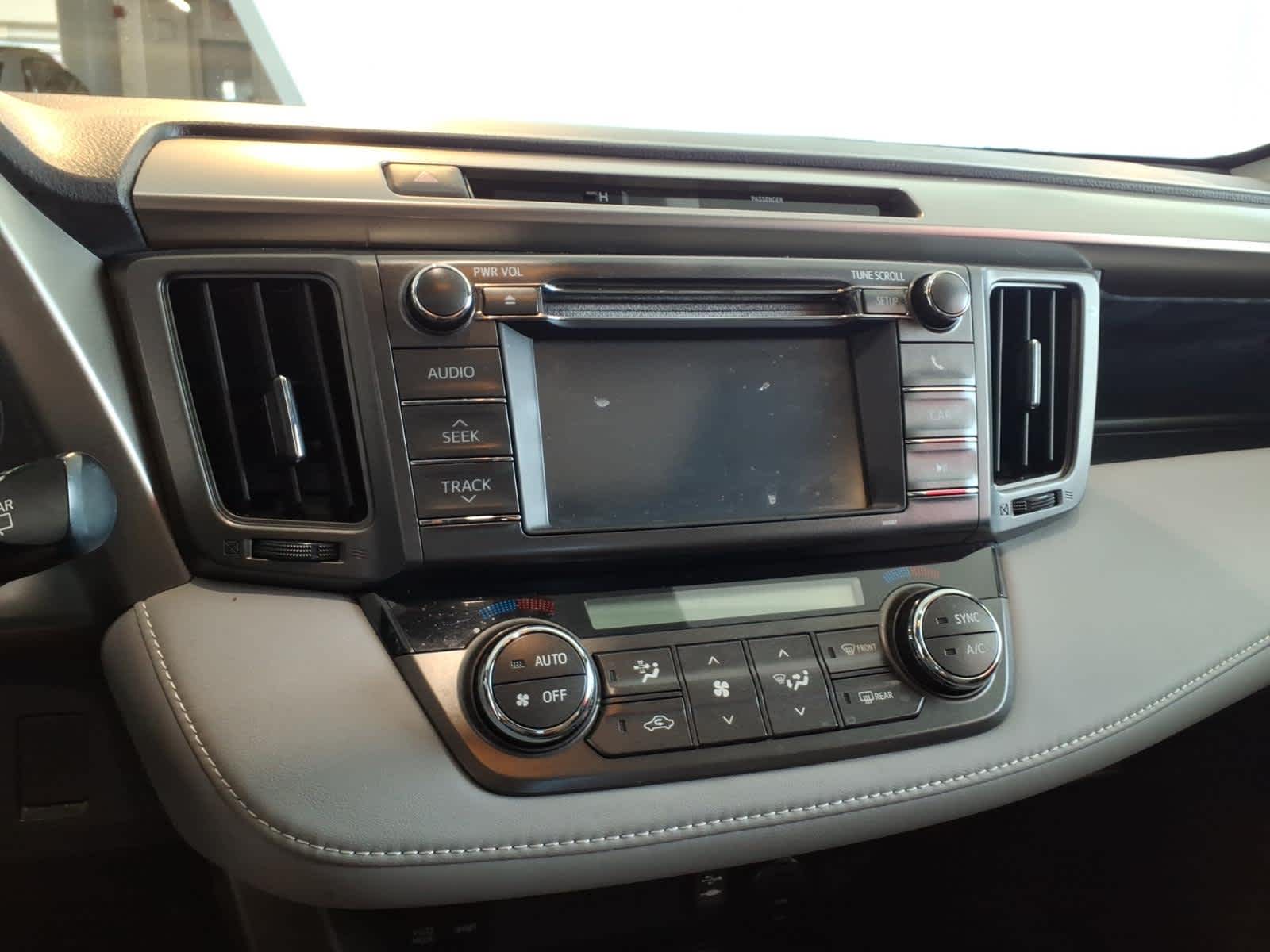 2013 Toyota RAV4 AWD 4dr XLE