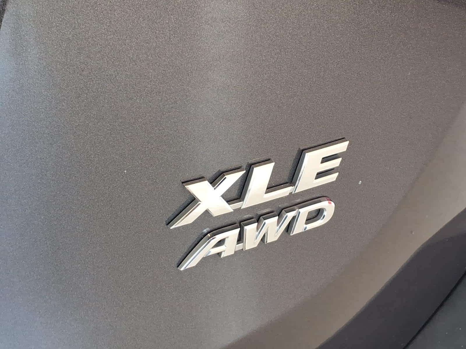 2013 Toyota RAV4 AWD 4dr XLE