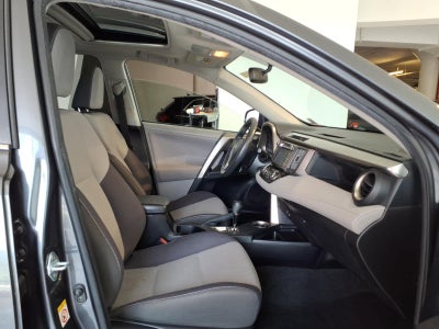 2013 Toyota RAV4 AWD 4dr XLE