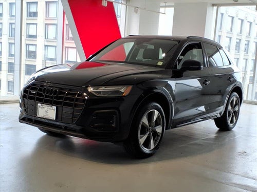 2025 Audi Q5 Premium 40 TFSI quattro