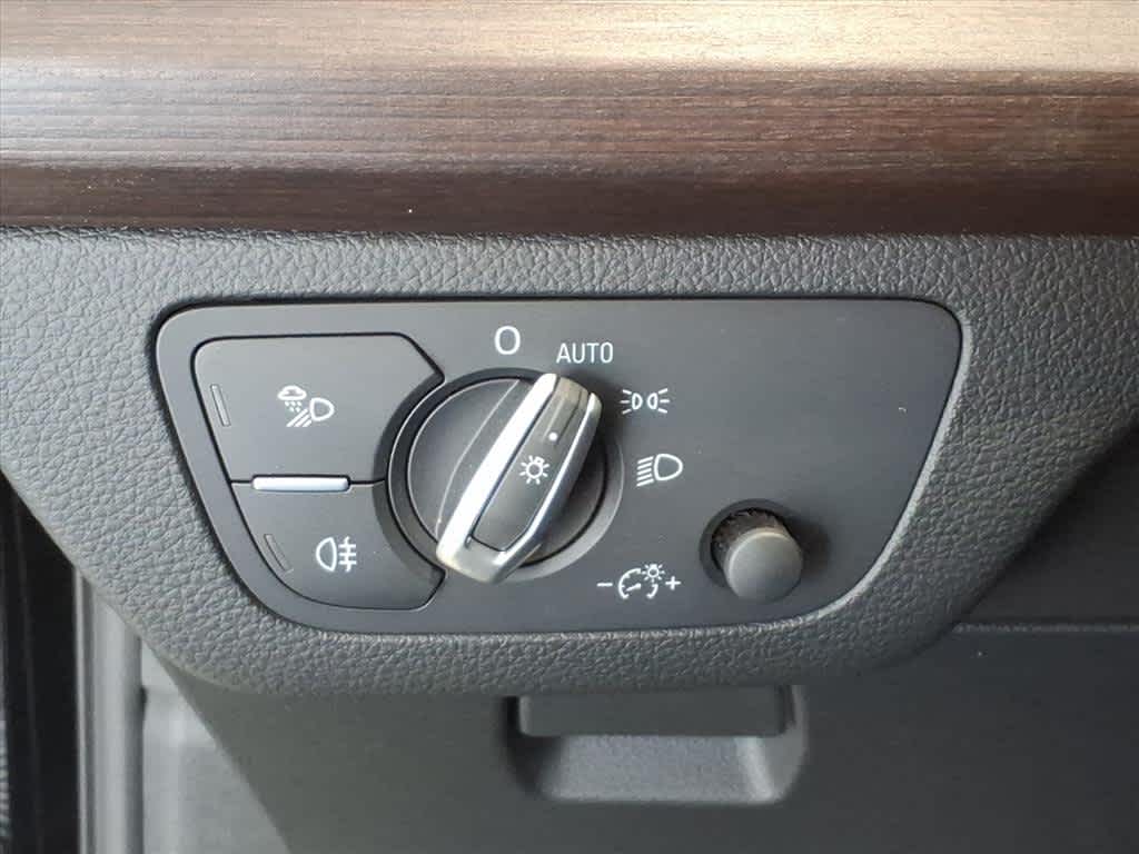 2025 Audi Q5 Premium 40 TFSI quattro