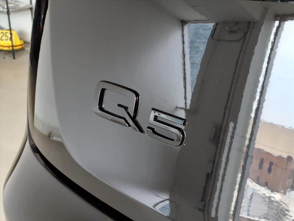 2025 Audi Q5 Premium 40 TFSI quattro