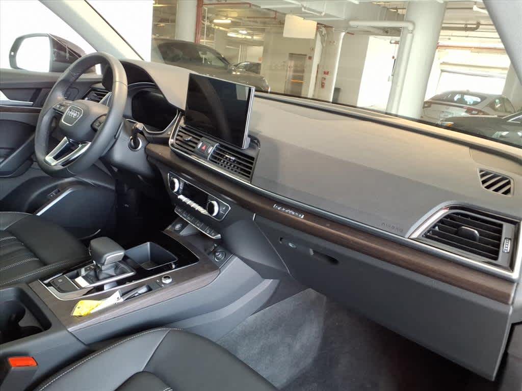 2025 Audi Q5 Premium 40 TFSI quattro