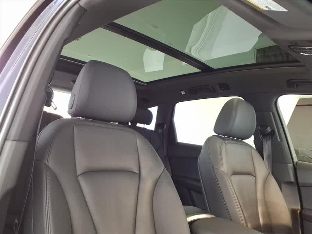 2023 Audi Q7 Premium 45 TFSI quattro