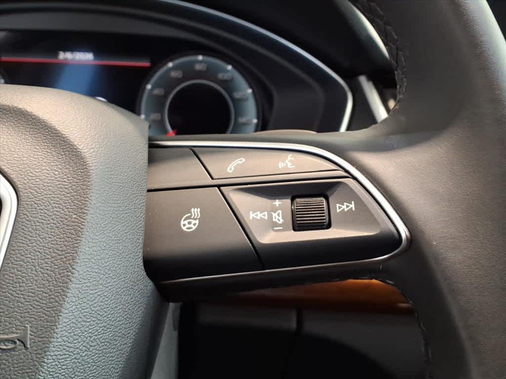 2025 Audi Q5 Premium Plus 40 TFSI quattro