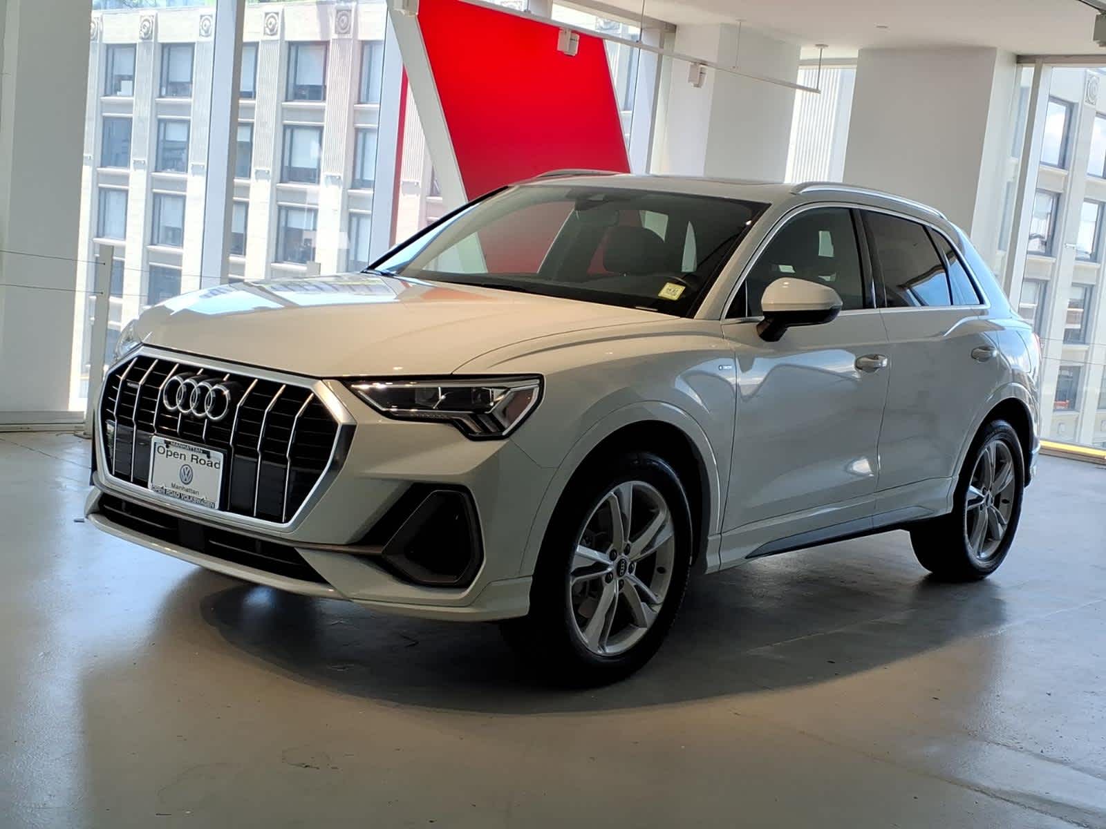2023 Audi Q3 S line Premium Plus 45 TFSI quattro