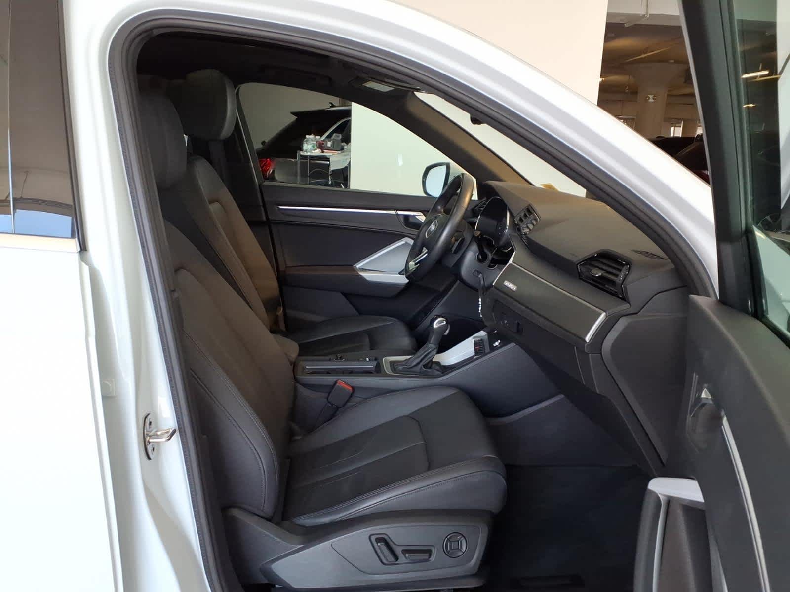 2023 Audi Q3 S line Premium Plus 45 TFSI quattro