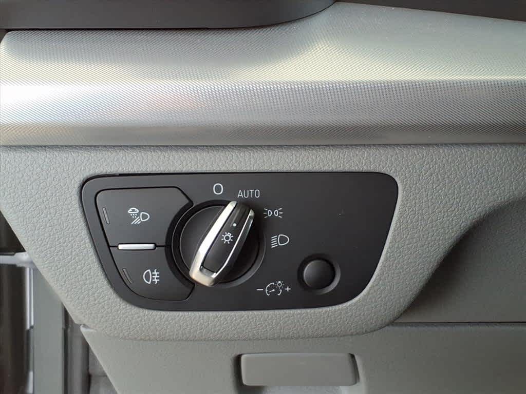 2025 Audi Q5 S line Premium 45 TFSI quattro