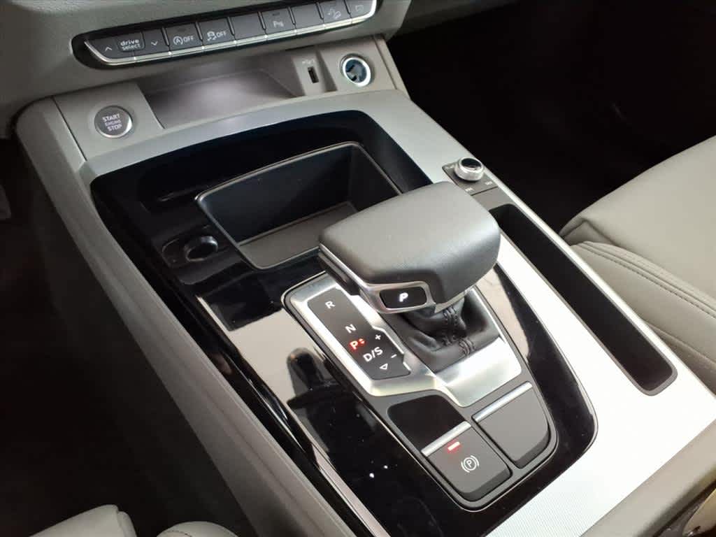 2025 Audi Q5 S line Premium 45 TFSI quattro