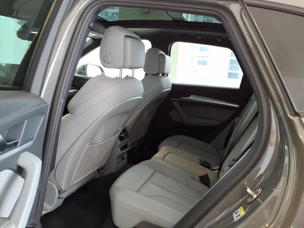 2025 Audi Q5 S line Premium 45 TFSI quattro