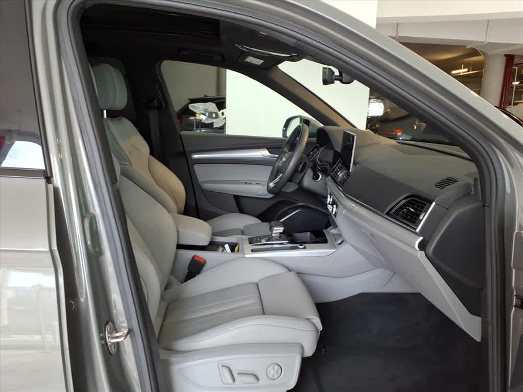 2025 Audi Q5 S line Premium 45 TFSI quattro