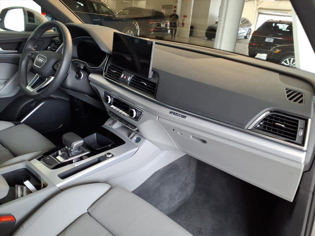 2025 Audi Q5 S line Premium 45 TFSI quattro