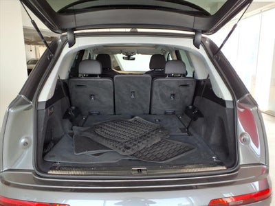 2023 Audi Q7 Premium Plus 45 TFSI quattro