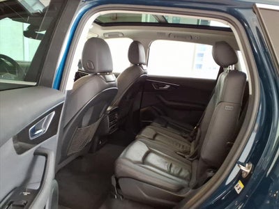 2022 Audi Q7 Premium Plus 55 TFSI quattro