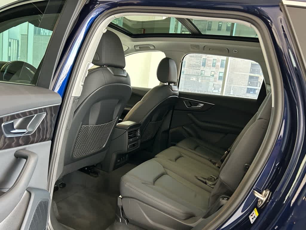 2022 Audi Q7 Premium Plus 55 TFSI quattro